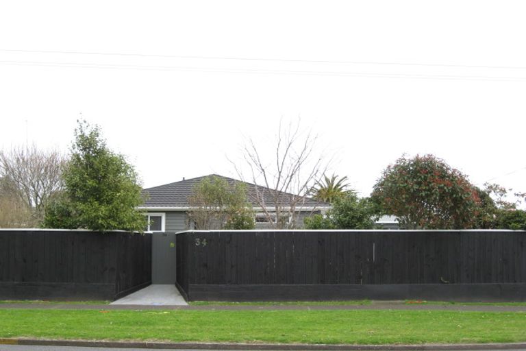 Photo of property in 34 Fitzroy Road, Fitzroy, New Plymouth, 4312