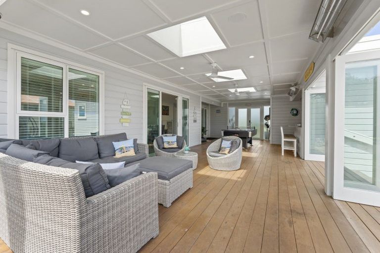 Photo of property in 10 Mariri Place, Waitarere Beach, Levin, 5510