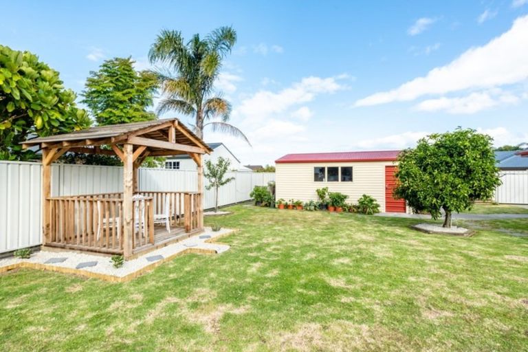 Photo of property in 19 Margaret Place, Lytton West, Gisborne, 4010