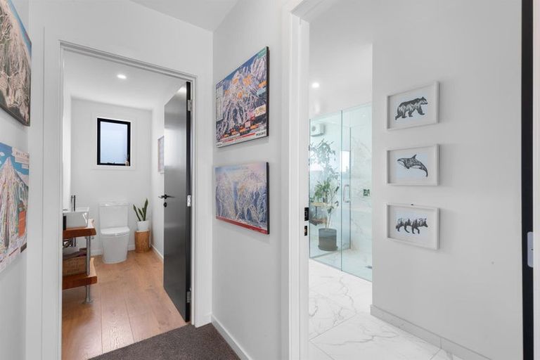 Photo of property in 1 Hewson Crescent, Lake Hawea, Wanaka, 9382