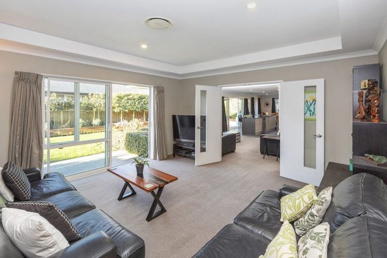 Photo of property in 12 Westpark Drive, Burnside, Christchurch, 8053