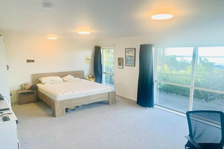 Photo of property in 11 Selleck Street, Mount Pleasant, Christchurch, 8081