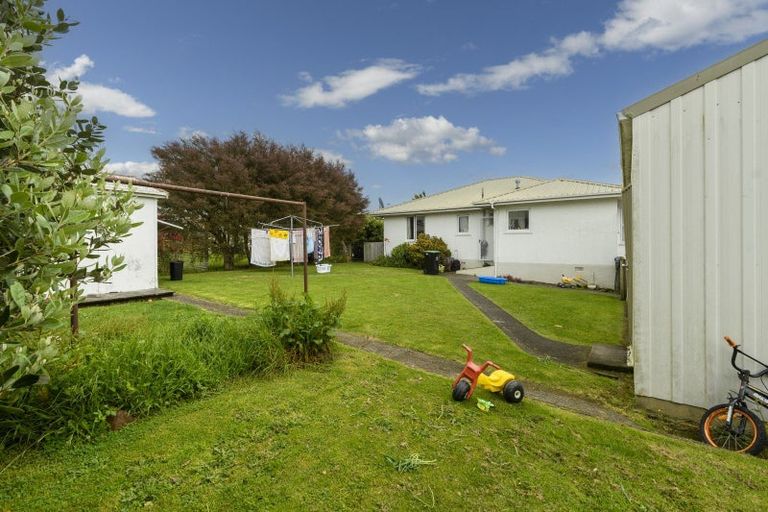 Photo of property in 32 Pemberton Crescent, Greerton, Tauranga, 3112