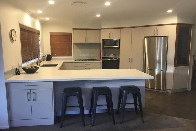 Photo of property in 28 Redwood Crescent, Hurdon, New Plymouth, 4310