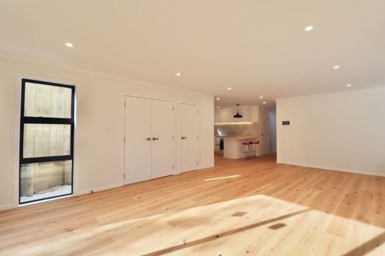 Photo of property in 210b Forrest Hill Road, Forrest Hill, Auckland, 0620