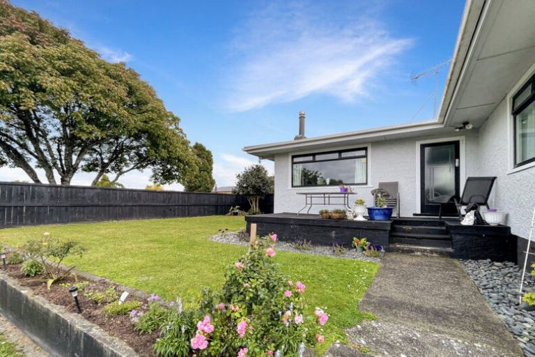 Photo of property in 14 Baird Road, Tokoroa, 3420