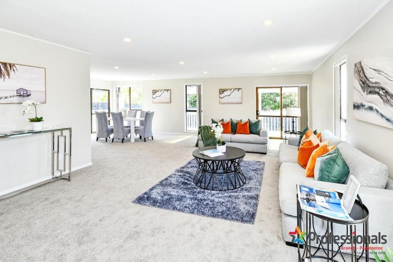 Photo of property in 22 Caringbah Drive, Papatoetoe, Auckland, 2025