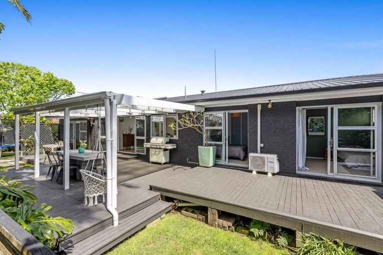 Photo of property in 26 Doment Crescent, Orewa, 0931