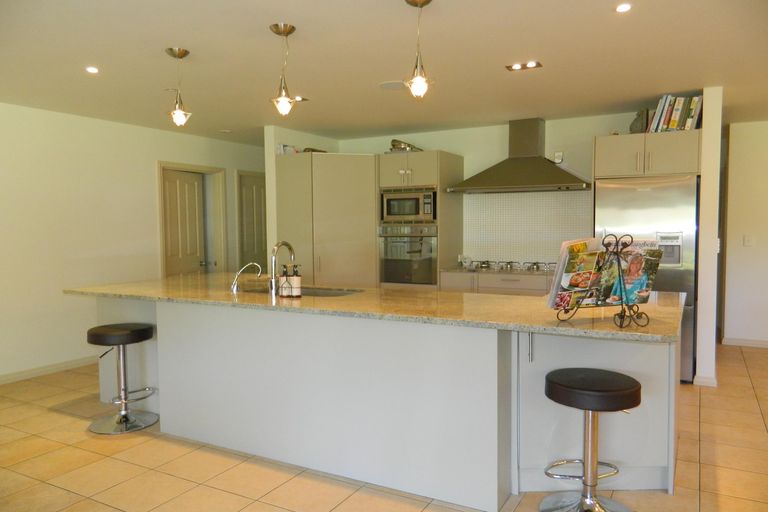 Photo of property in 32 Blue Marlin Drive, Kerikeri, 0230
