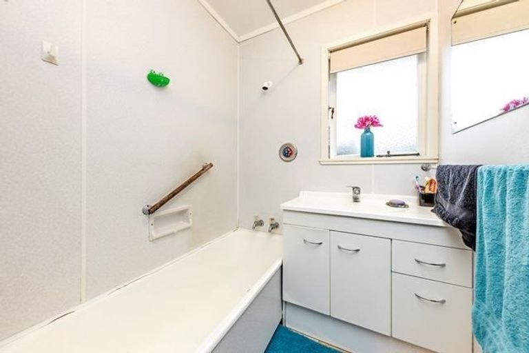 Photo of property in 2/8 Marne Road, Papakura, 2110