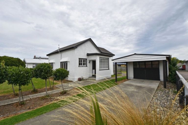 Photo of property in 70 Margaret Street, Roslyn, Palmerston North, 4414