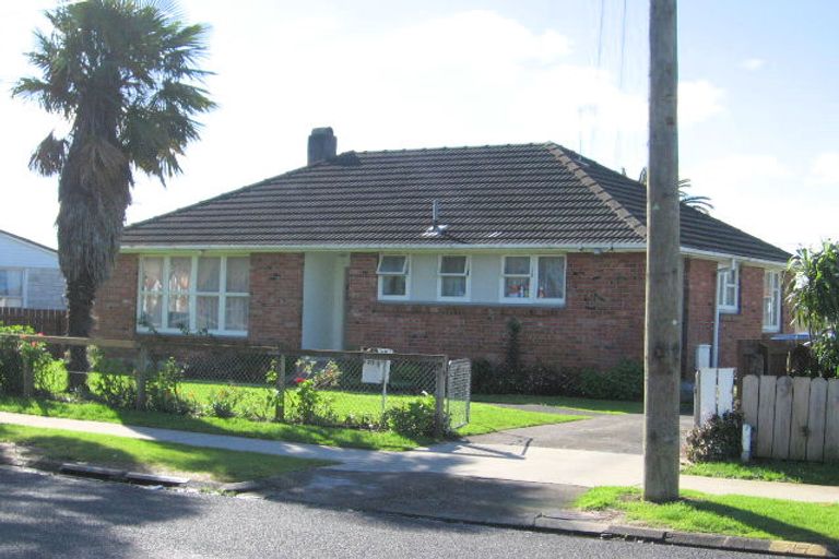 Photo of property in 20 Sandbrook Avenue, Otara, Auckland, 2023