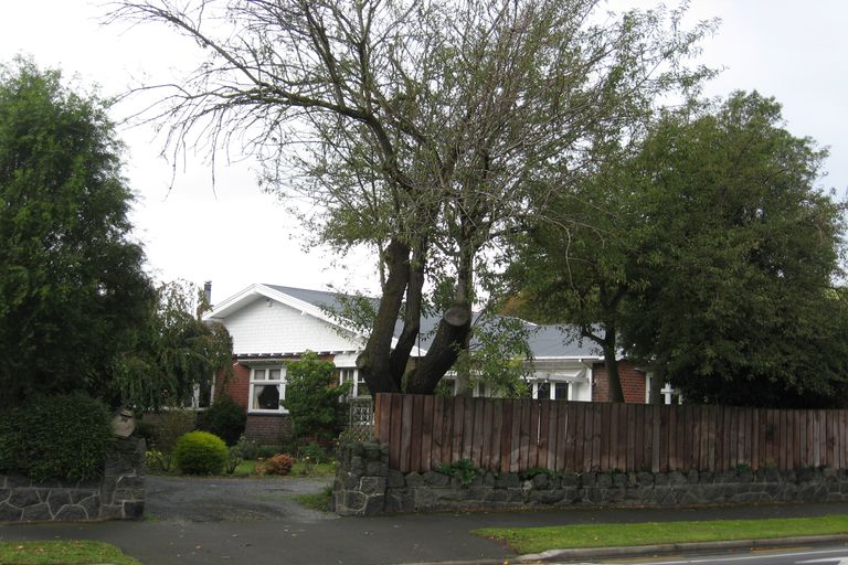 Photo of property in 96 Clyde Road, Ilam, Christchurch, 8041
