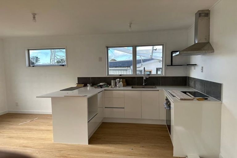 Photo of property in 4 Serrano Place, Clover Park, Auckland, 2023