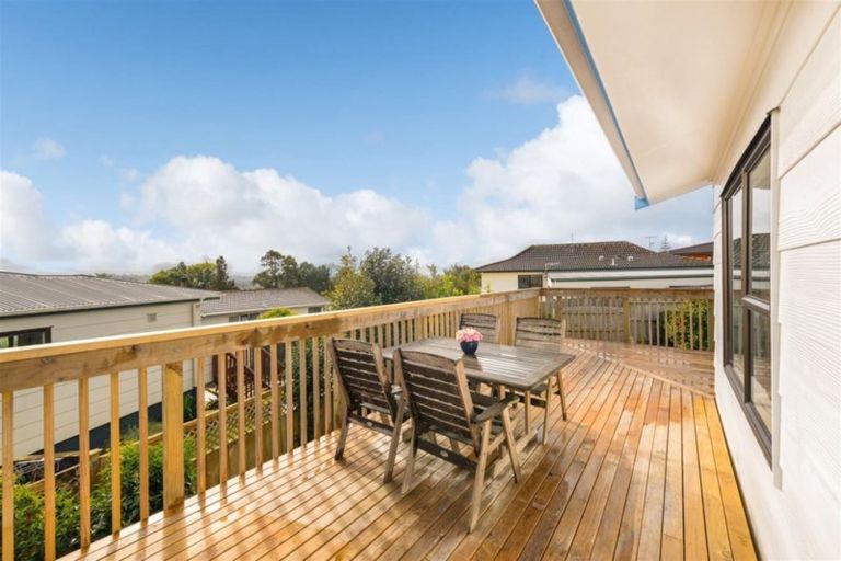 Photo of property in 1/25 Clearview Heights, Ranui, Auckland, 0612