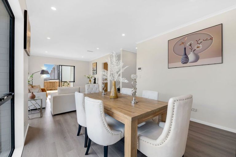 Photo of property in 2 Elevation Street, Flat Bush, Auckland, 2019