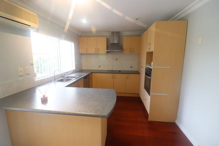 Photo of property in 23 Arlose Place, Westgate, Auckland, 0614