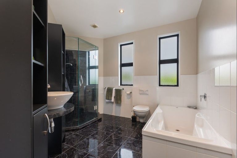 Photo of property in 27 Wake Place, Aokautere, Palmerston North, 4471