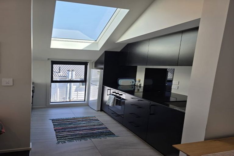 Photo of property in 3/82 Kilbirnie Crescent, Kilbirnie, Wellington, 6022