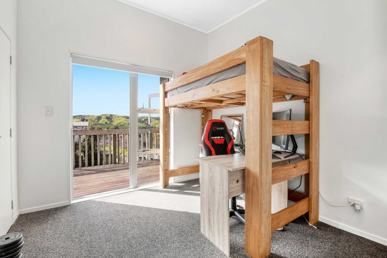 Photo of property in 29 Te Kauri Place, Helensville, 0800