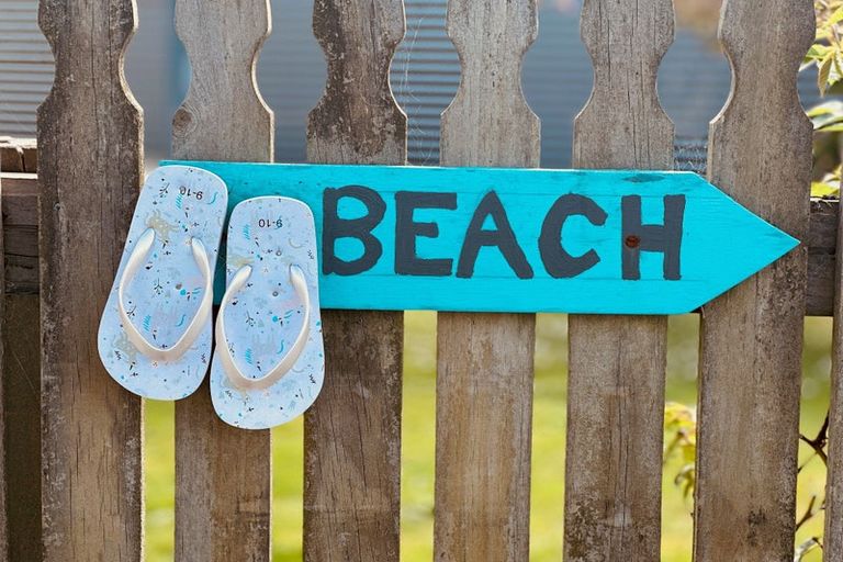 Photo of property in 14 Moana Street, Kaka Point, 9271