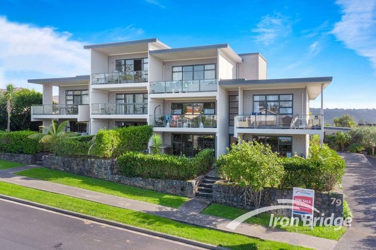 Photo of property in 1/79 Schnapper Rock Road, Schnapper Rock, Auckland, 0632