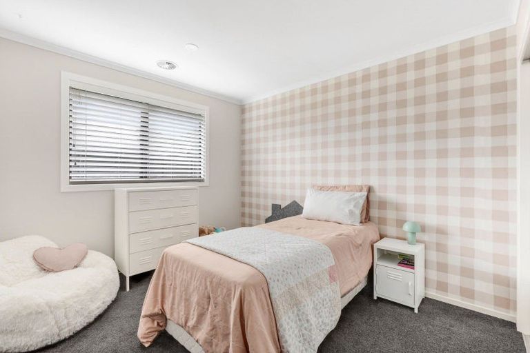 Photo of property in 15 Moemoea Place, Cambridge, 3434