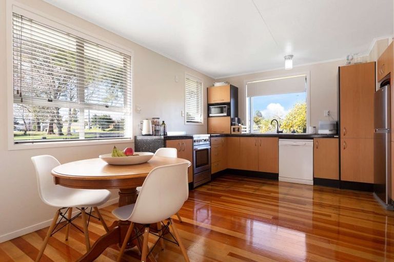 Photo of property in 26 Old Wairoa Road, Papakura, 2110