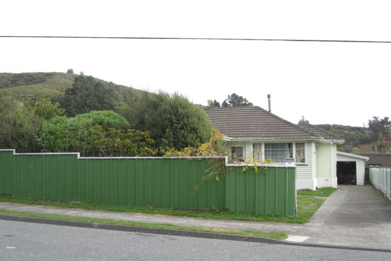 Photo of property in 68a Horoeka Street, Stokes Valley, Lower Hutt, 5019