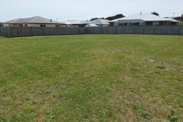 Photo of property in 6 Oxnam Place, Foxton Beach, Foxton, 4815