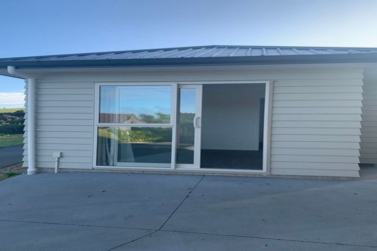 Photo of property in 9a Kerema Way, Schnapper Rock, Auckland, 0632