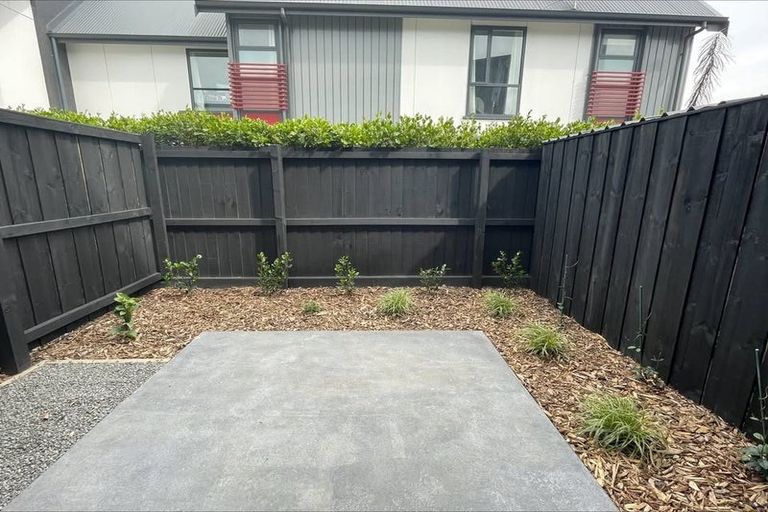 Photo of property in 2/260 Kilmore Street, Christchurch Central, Christchurch, 8011