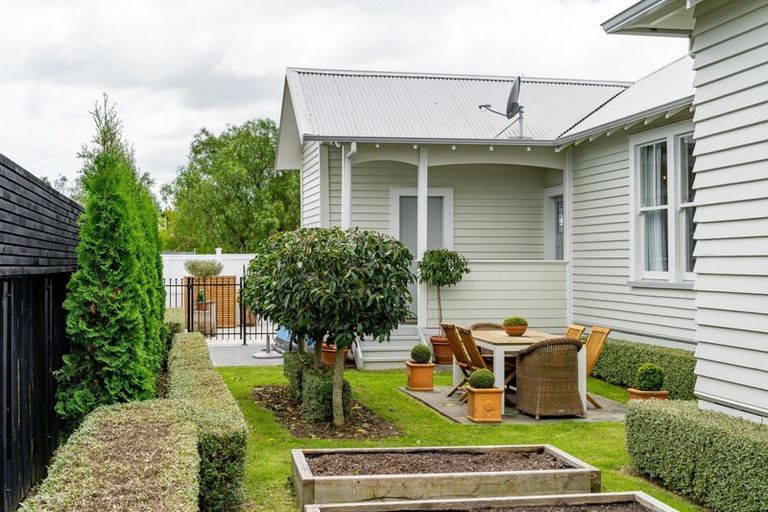 Photo of property in 14 Cotter Street, Greytown, 5712