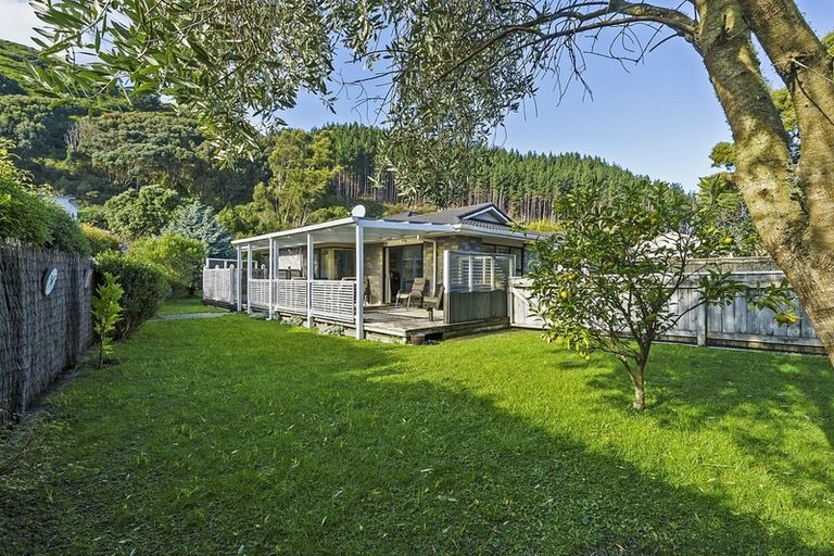 Photo of property in 79 Elizabeth Street, Waikanae, 5036