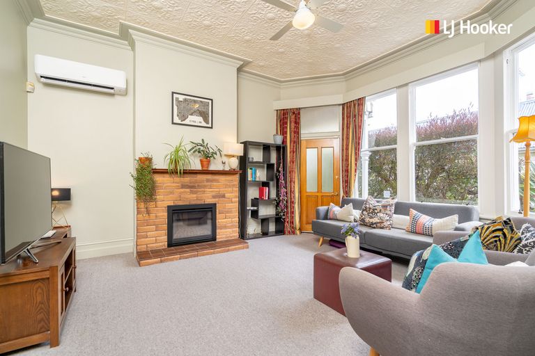 Photo of property in 24 Mataora Road, Kenmure, Dunedin, 9011