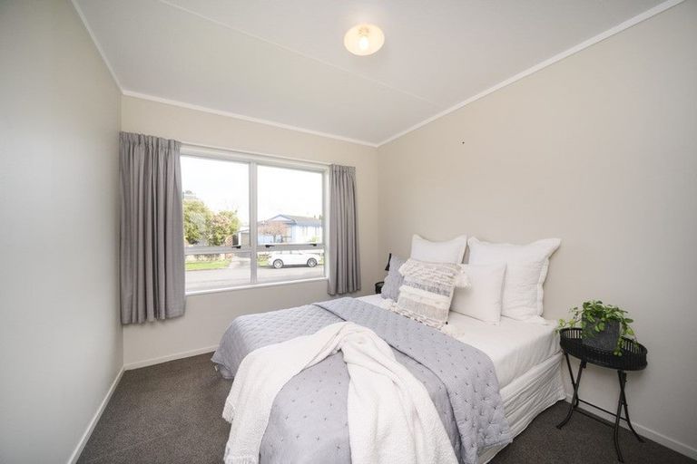 Photo of property in 10 Jupiter Street, Milson, Palmerston North, 4414
