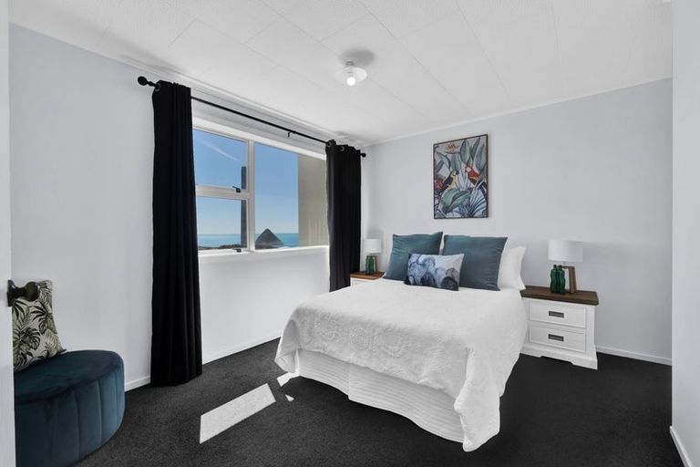 Photo of property in 27b Port View Crescent, Moturoa, New Plymouth, 4310