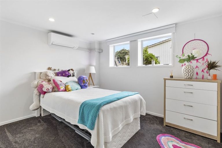 Photo of property in 116 Clovelly Road, Bucklands Beach, Auckland, 2012