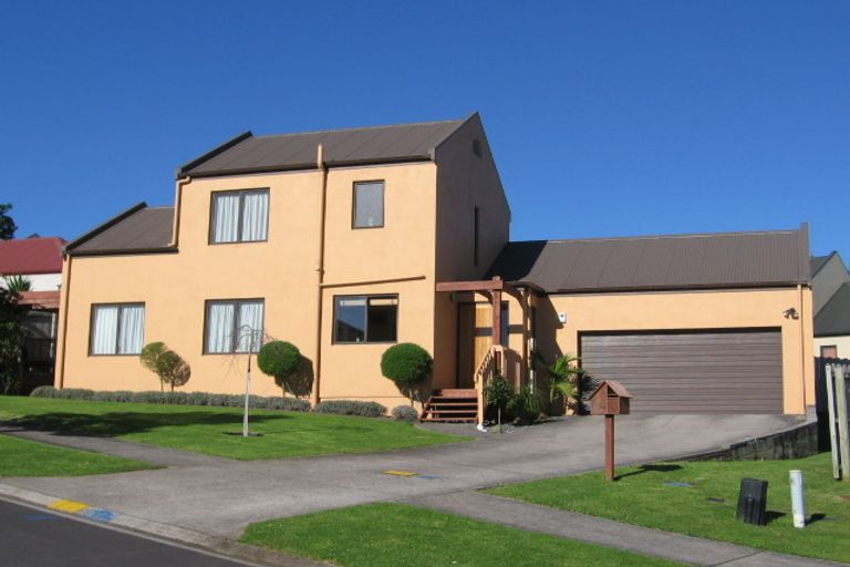 Photo of property in 10 View Ridge Drive, Ranui, Auckland, 0612