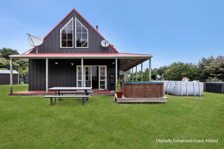 Photo of property in 708 Wilson Road, South Head, Helensville, 0874