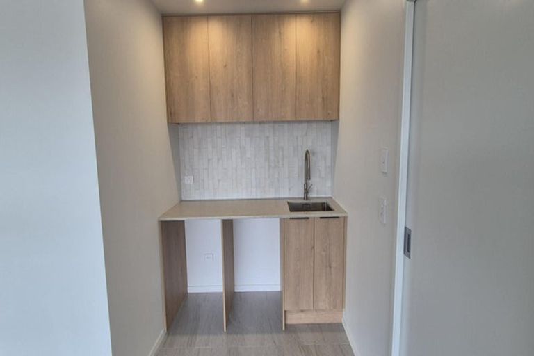 Photo of property in 26 Taurangawaka Road, One Tree Point, 0118