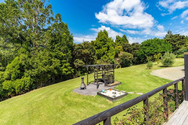Photo of property in 168 Massey Road, Waipu, 0582