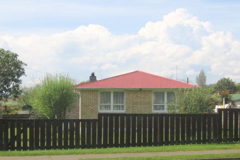 Photo of property in 24 Brent Road, Owhata, Rotorua, 3010