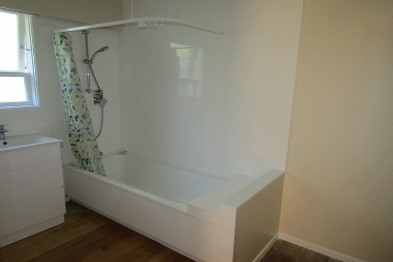 Photo of property in 26b Tilley Road, Paekakariki, 5034