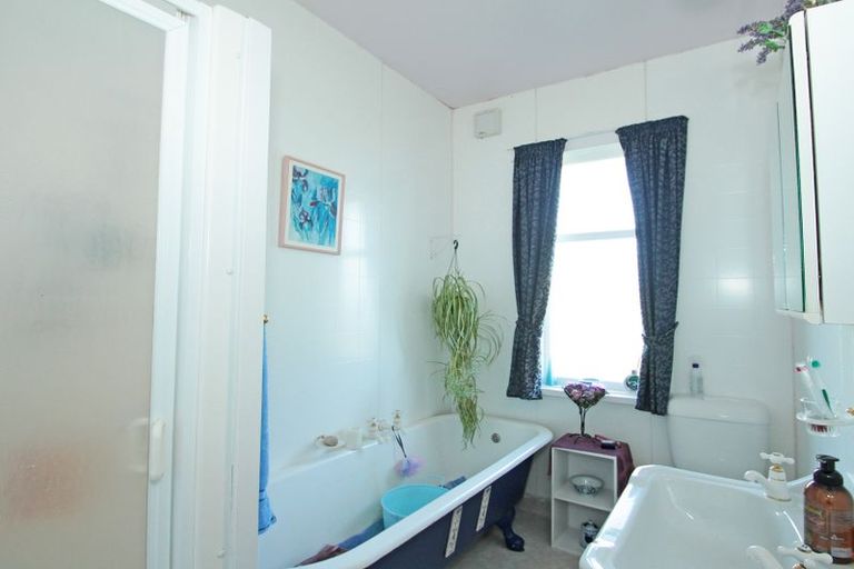 Photo of property in 33 Avon Street, South Hill, Oamaru, 9400