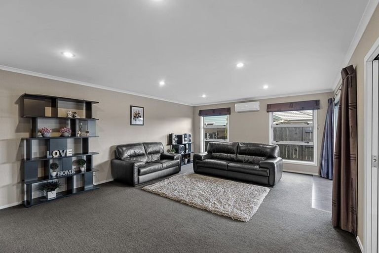 Photo of property in 62 Rosalie Terrace, Kelvin Grove, Palmerston North, 4414