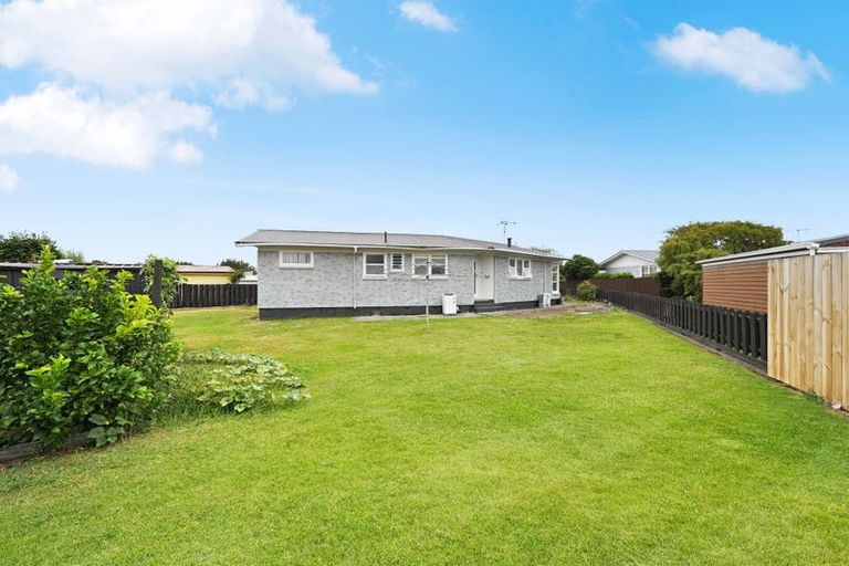 Photo of property in 10 Bremridge Place, Melville, Hamilton, 3206