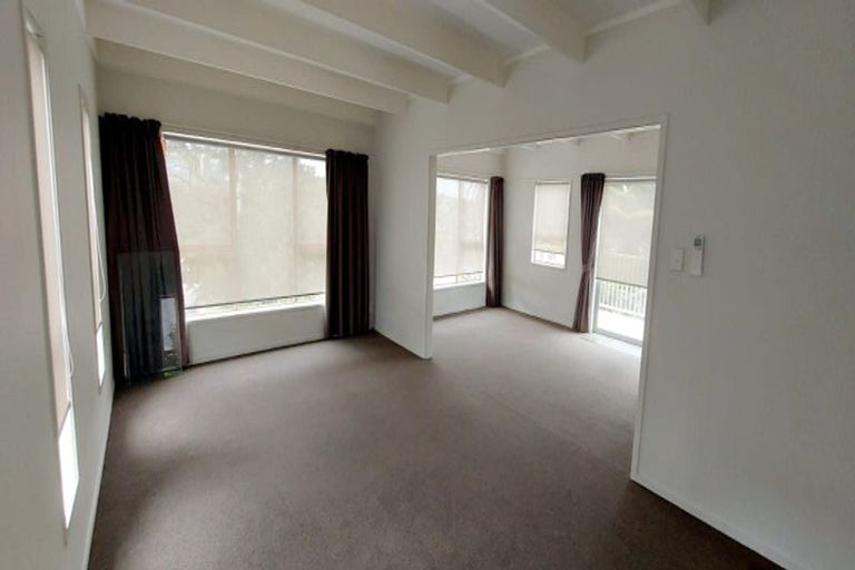 Photo of property in 54 Makora Road, Massey, Auckland, 0614