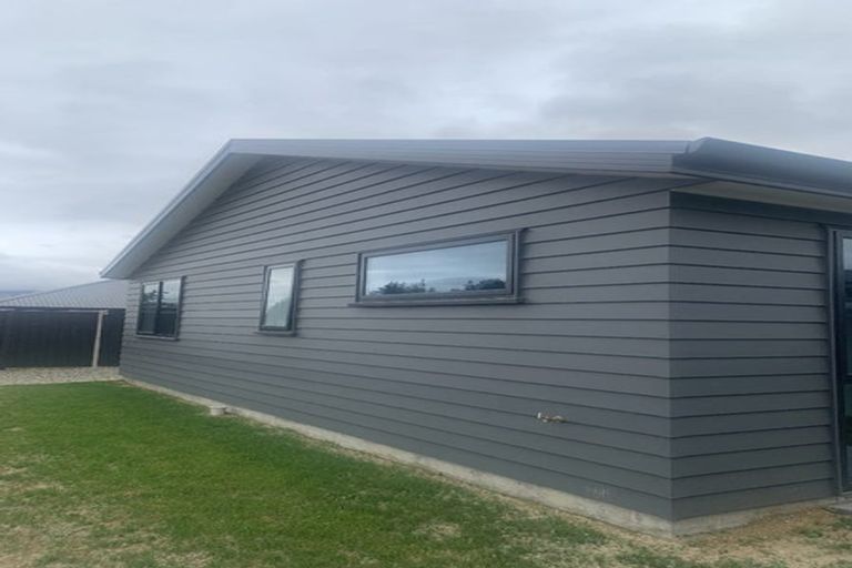 Photo of property in 8 Gards Place, Alexandra, 9320