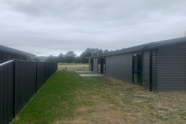 Photo of property in 8 Gards Place, Alexandra, 9320